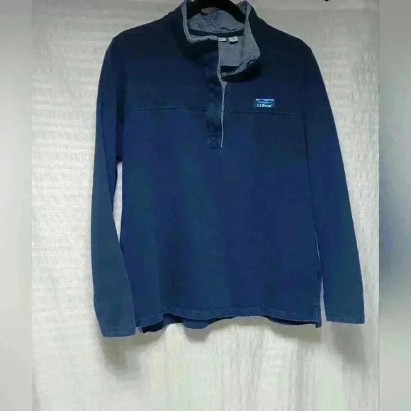 Ladies  Llbean 1/4 button pullover sweatshirt. Ladies size L - Picture 1 of 9